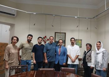 برداشته شدن نخستین گام‌ها برای تشکیل یک گروه موسیقی